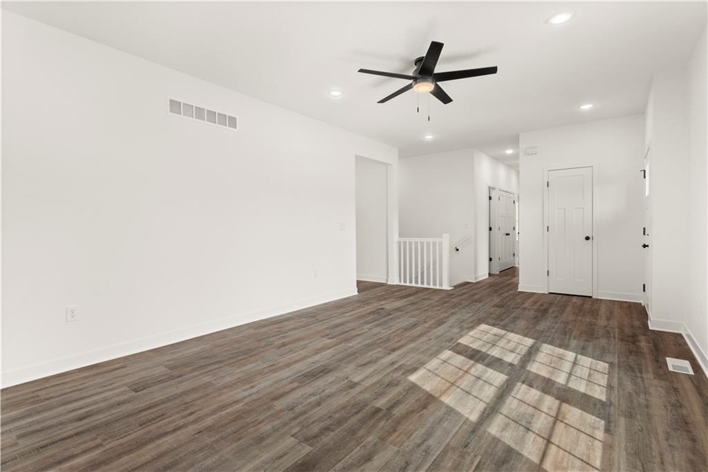 Listing Photo MLS #HMS2638623