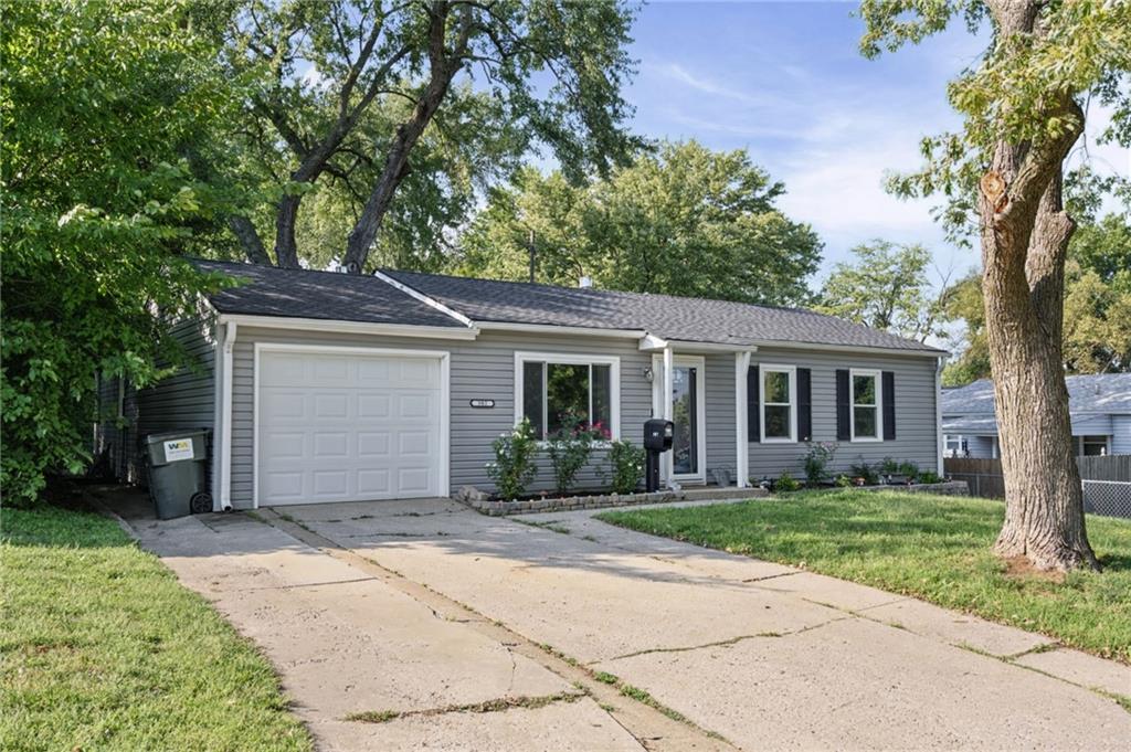 Listing Photo MLS #HMS2638673