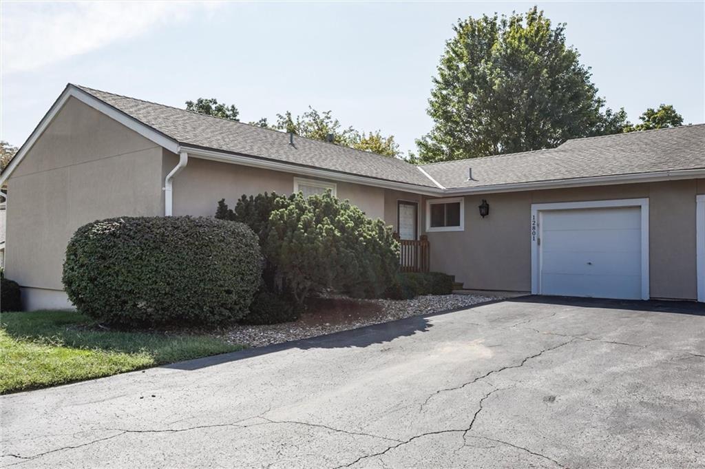 Listing Photo MLS #HMS2638881