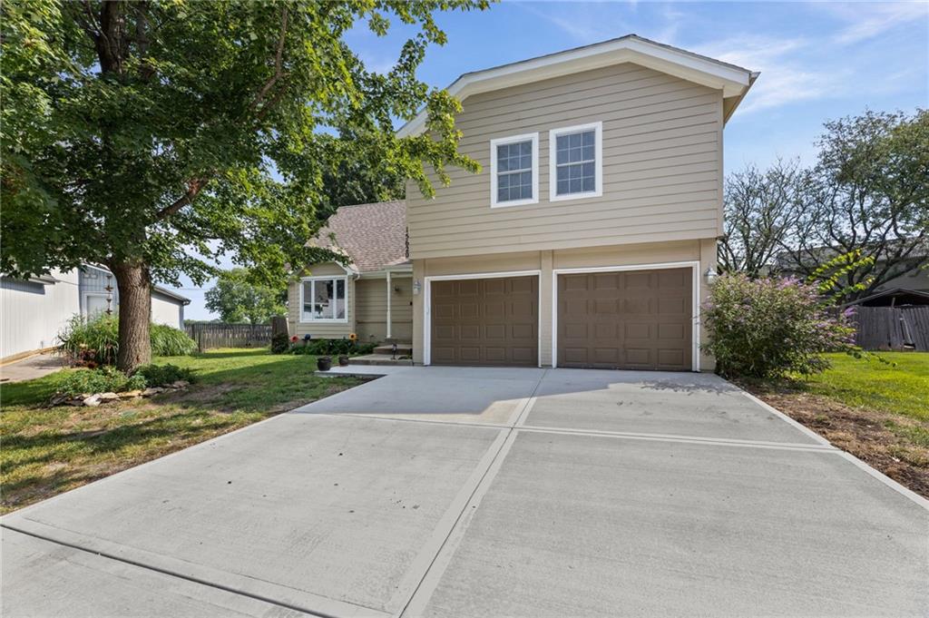 Listing Photo MLS #HMS2638950