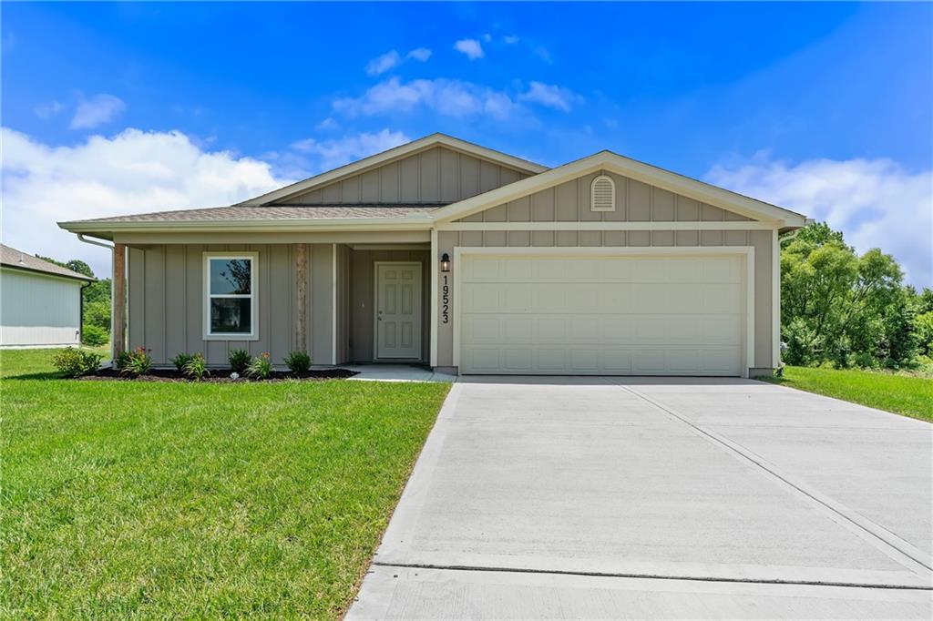 Listing Photo MLS #HMS2639143
