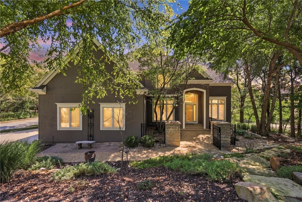 Listing Photo MLS #HMS2639372