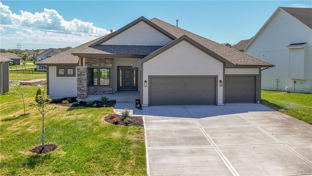 Listing Photo MLS #HMS2639376