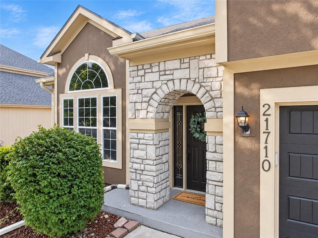 Listing Photo MLS #HMS2639494