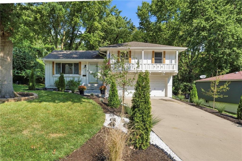 Listing Photo MLS #HMS2639716