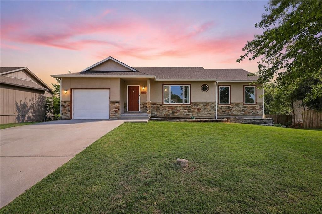 Listing Photo MLS #HMS2639845