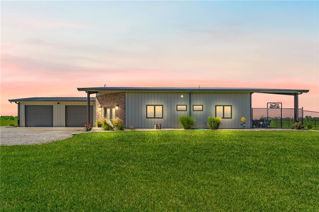 Listing Photo MLS #HMS2639874