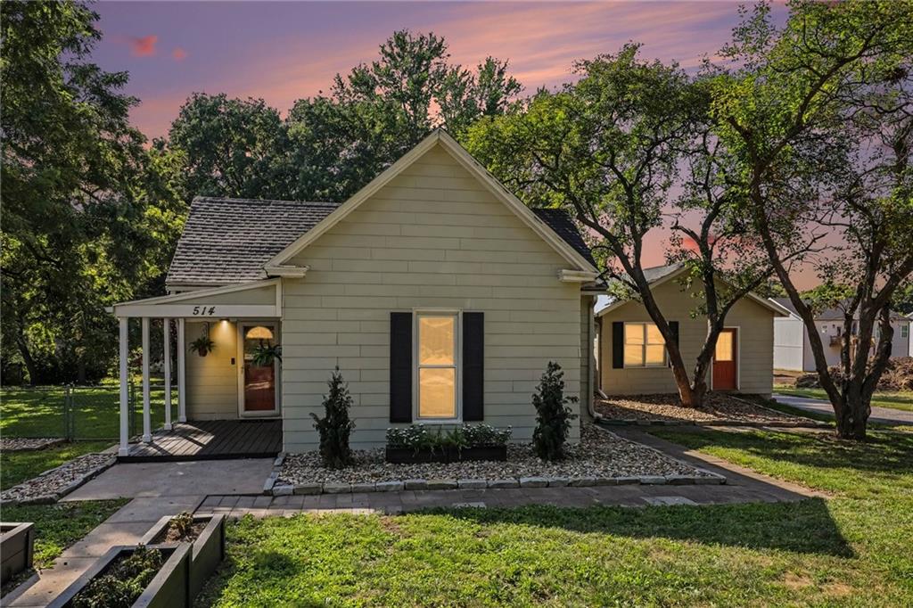 Listing Photo MLS #HMS2639901