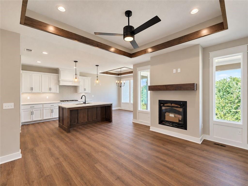 Listing Photo MLS #HMS2639927