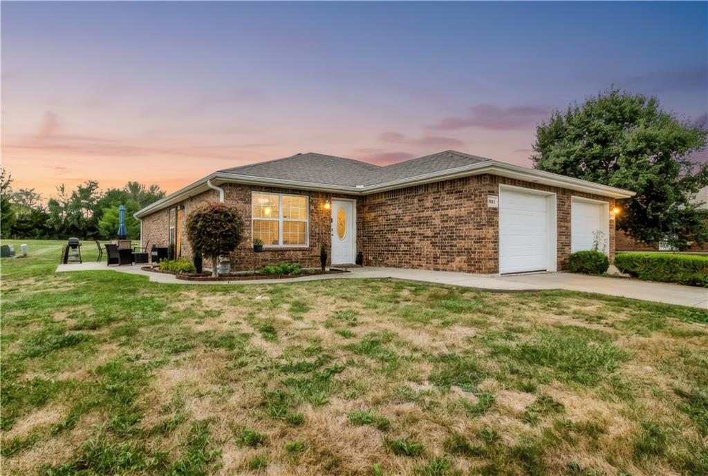 Listing Photo MLS #HMS2639976