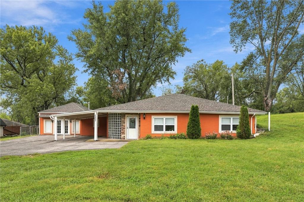 Listing Photo MLS #HMS2639997