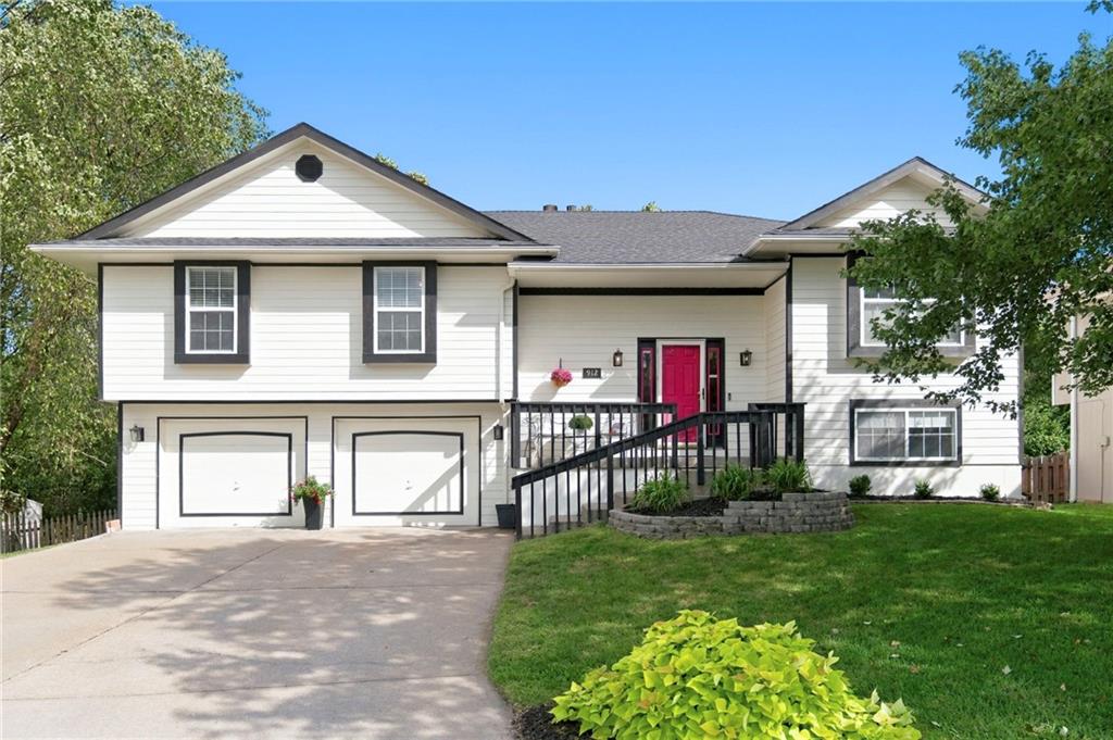 Listing Photo MLS #HMS2640028