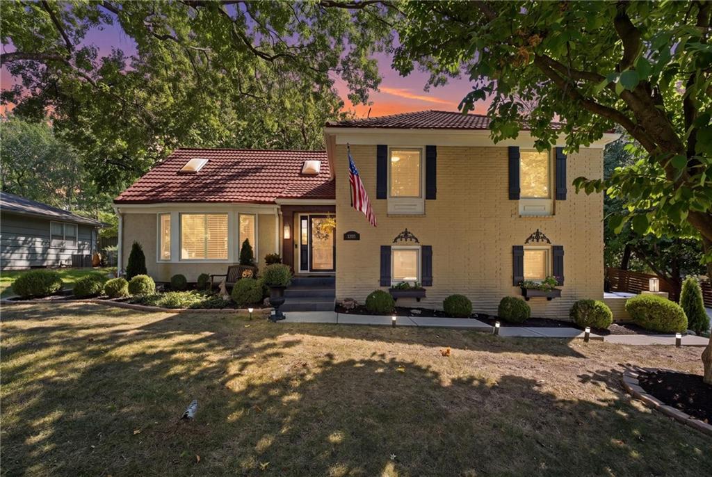 Listing Photo MLS #HMS2640104