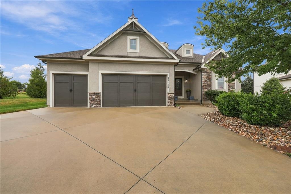 Listing Photo MLS #HMS2640163