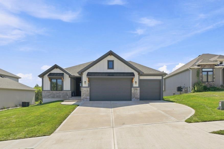 Listing Photo MLS #HMS2640197
