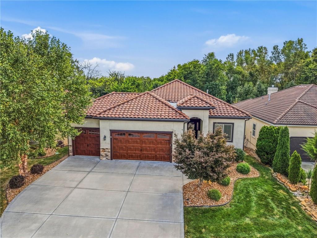 Listing Photo MLS #HMS2640347