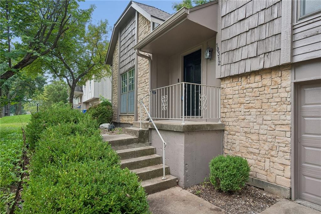 Listing Photo MLS #HMS2640479
