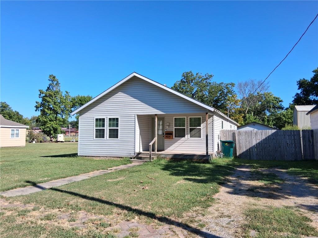 Listing Photo MLS #HMS2640555