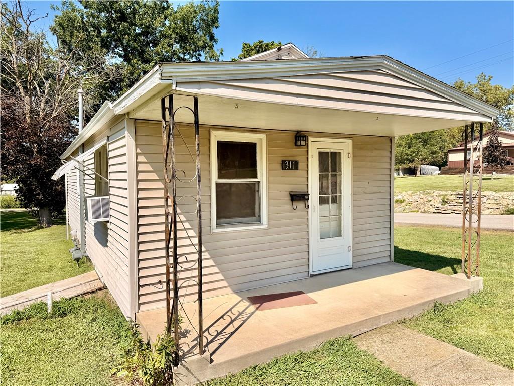 Listing Photo MLS #HMS2640563