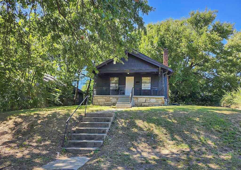 Listing Photo MLS #HMS2640700