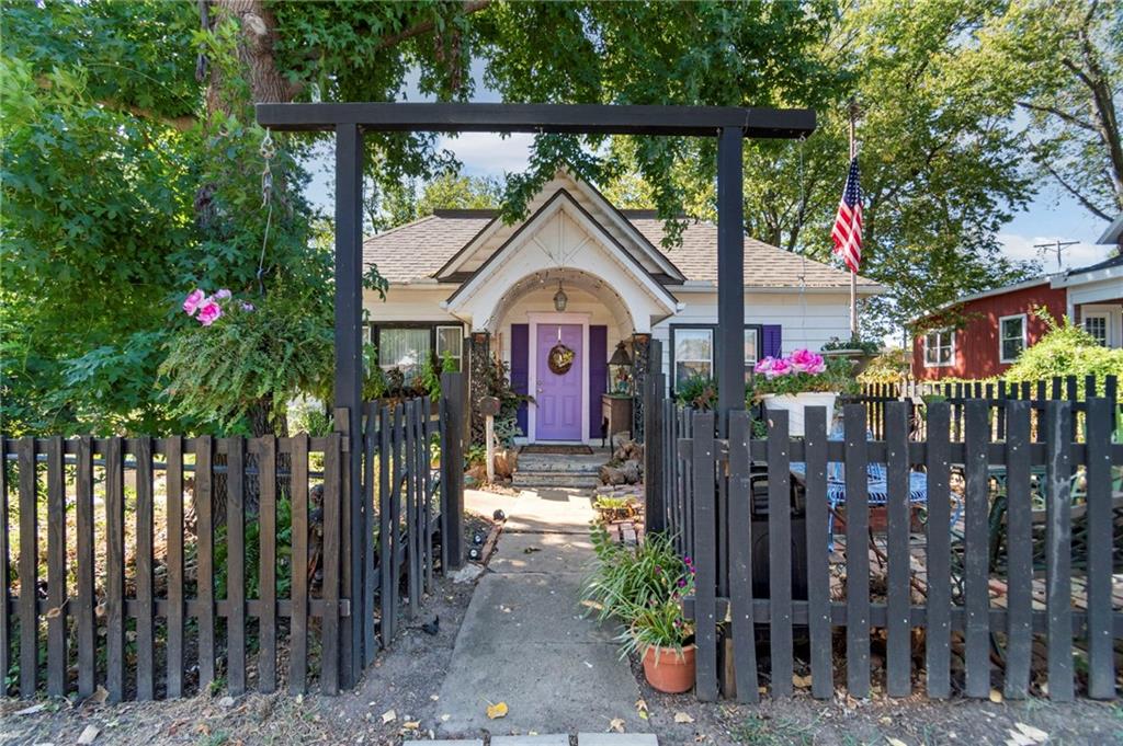 Listing Photo MLS #HMS2640782