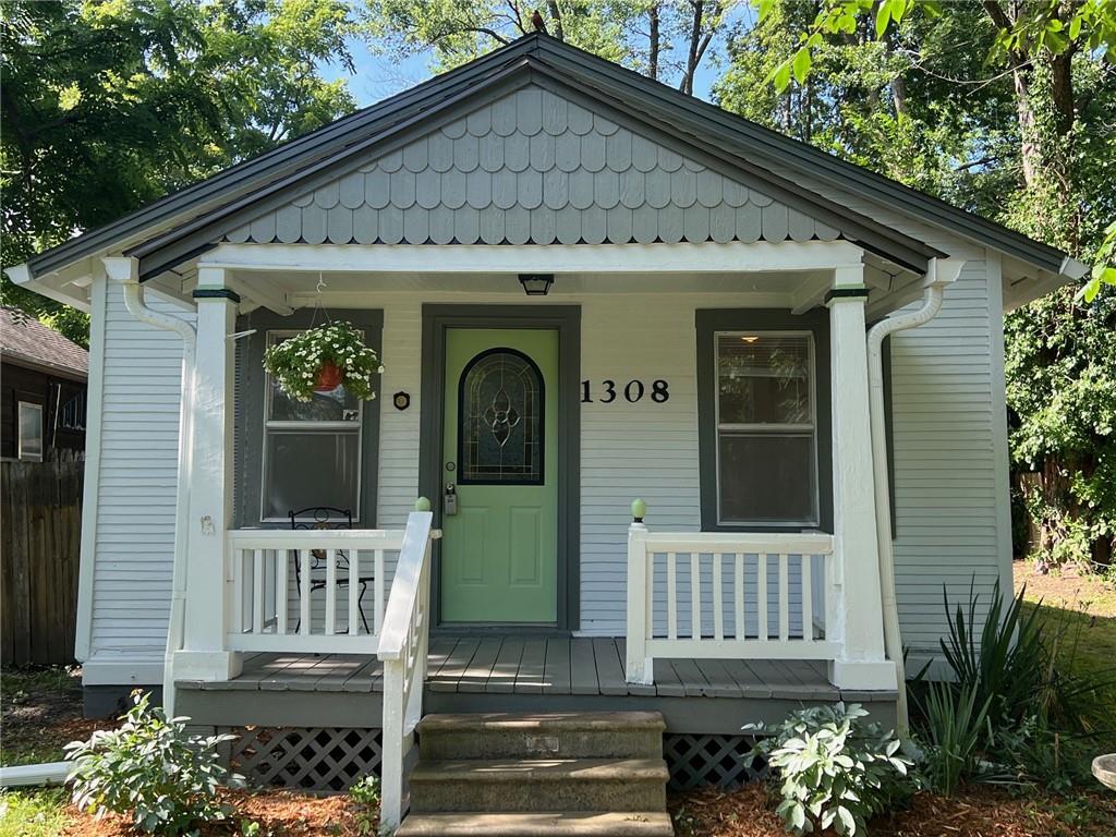Listing Photo MLS #HMS2640796