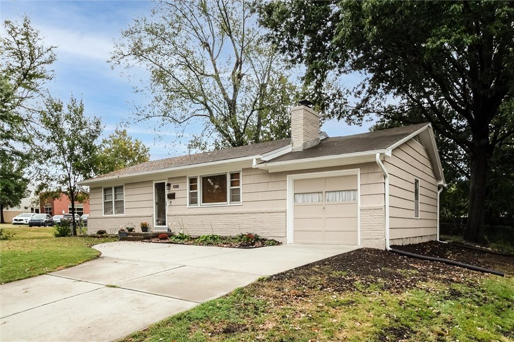 Listing Photo MLS #HMS2640945