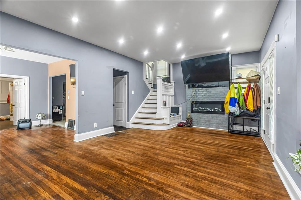 Listing Photo MLS #HMS2641008