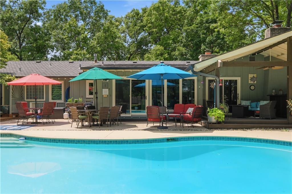 Listing Photo MLS #HMS2641026