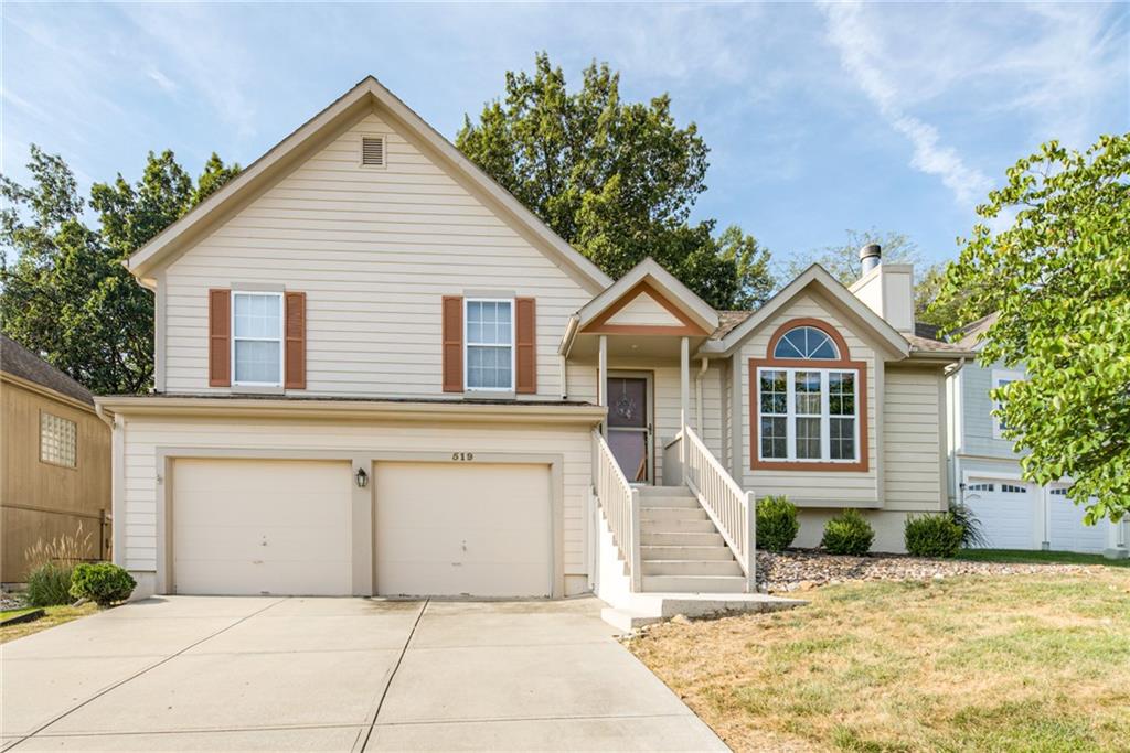 Listing Photo MLS #HMS2641027