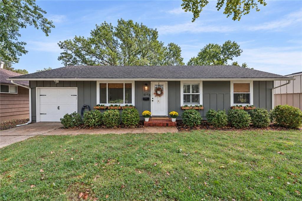 Listing Photo MLS #HMS2641042