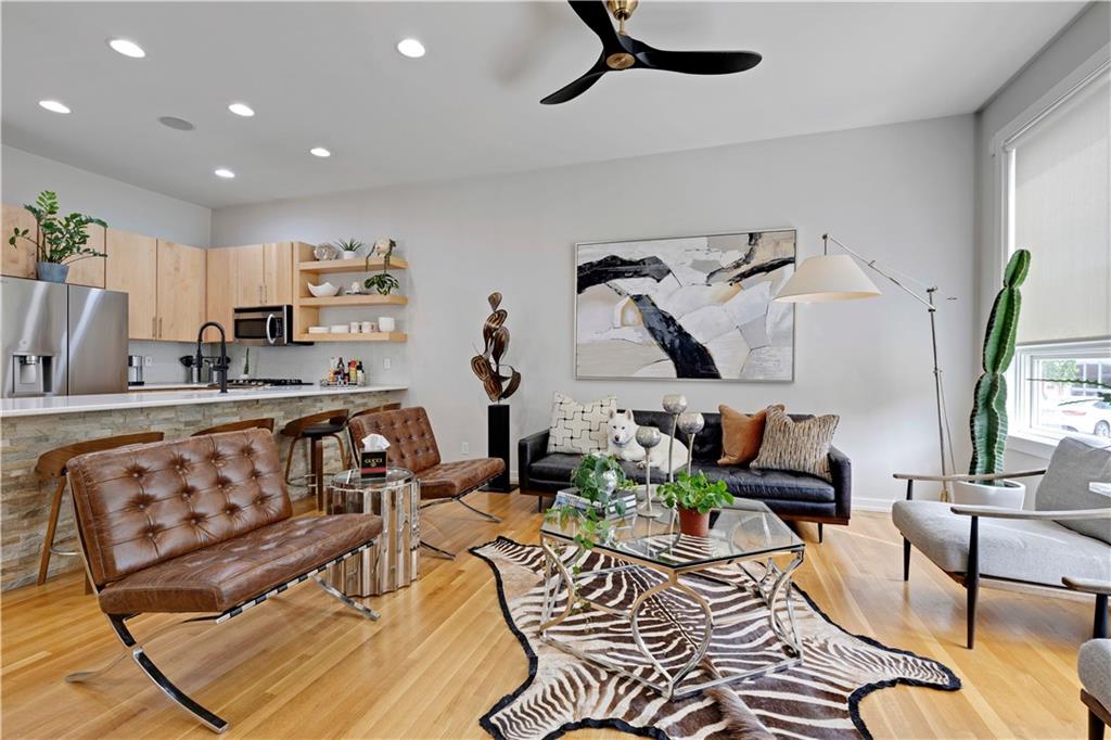 Listing Photo MLS #HMS2641073