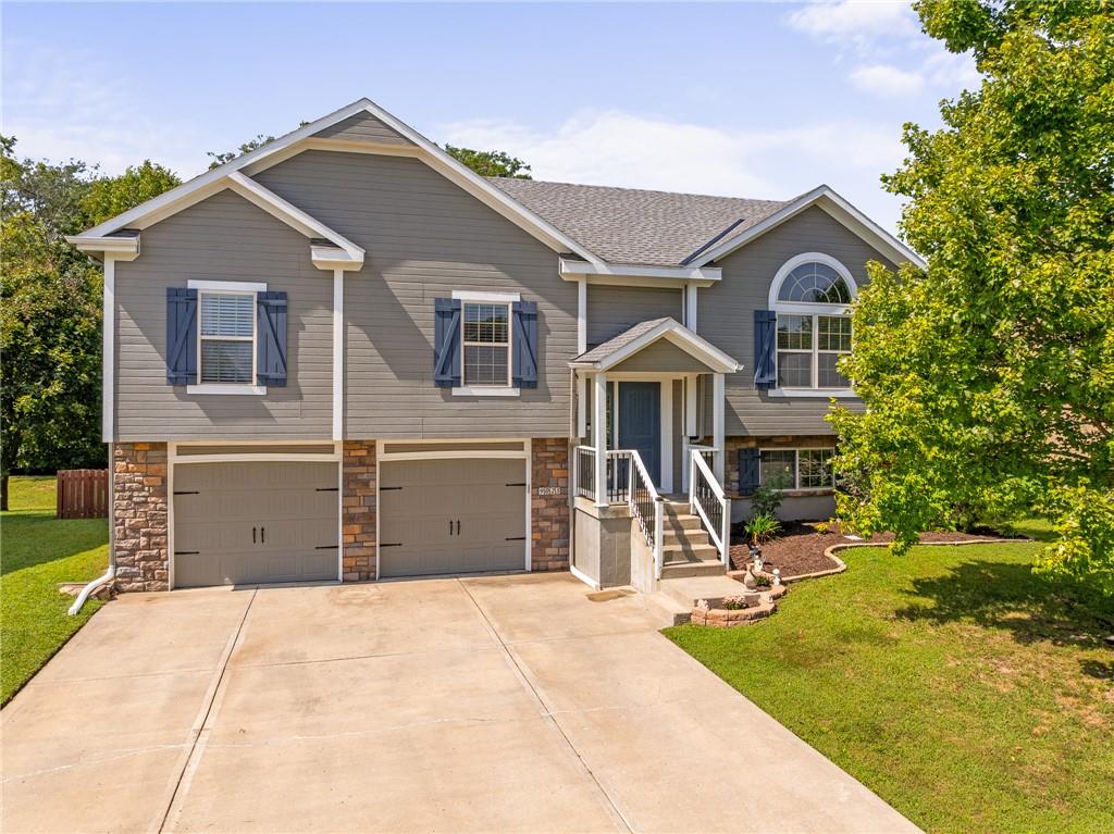 Listing Photo MLS #HMS2641147