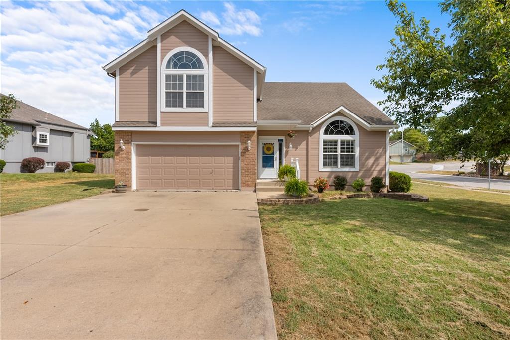 Listing Photo MLS #HMS2641156