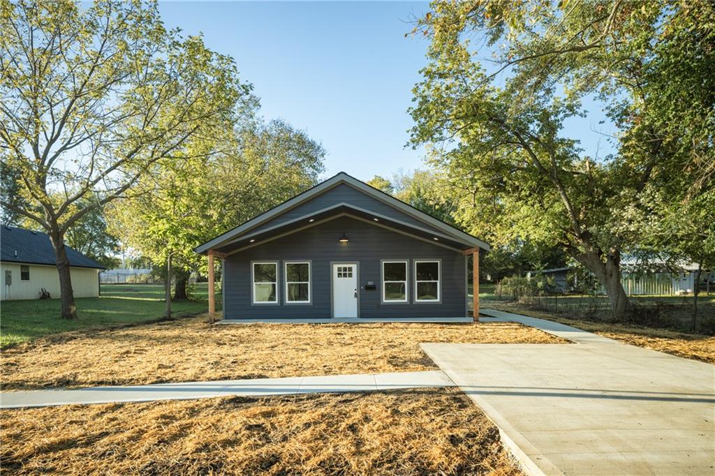 Listing Photo MLS #HMS2641209