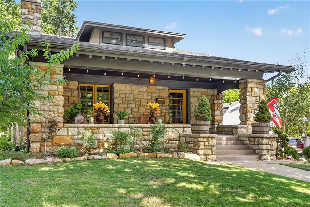 Listing Photo MLS #HMS2641225