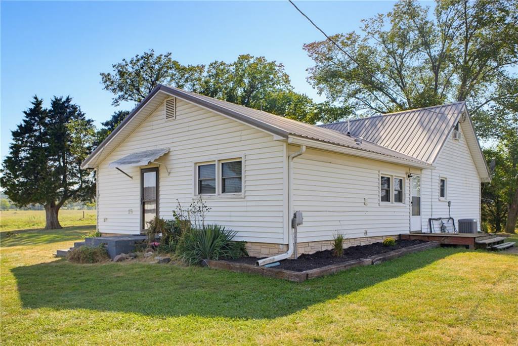Listing Photo MLS #HMS2641231