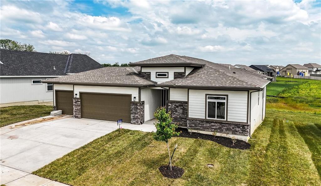 Listing Photo MLS #HMS2641295