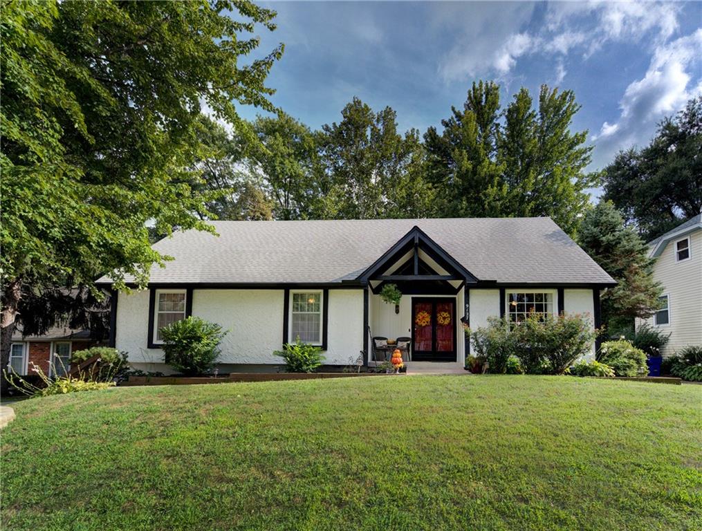 Listing Photo MLS #HMS2641402