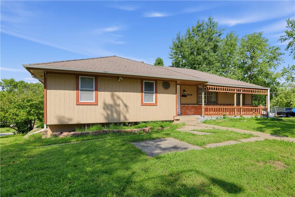 Listing Photo MLS #HMS2641417