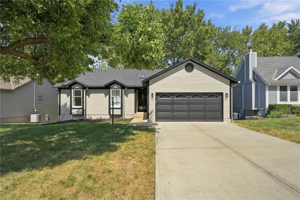 Listing Photo MLS #HMS2641548