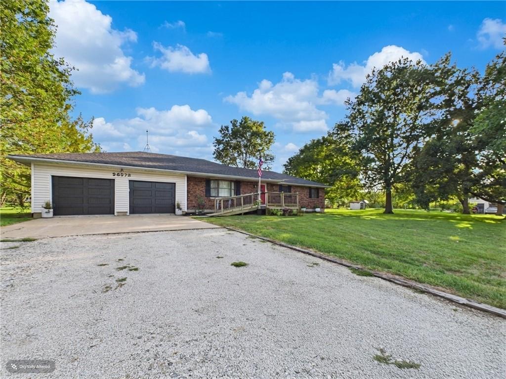 Listing Photo MLS #HMS2641571