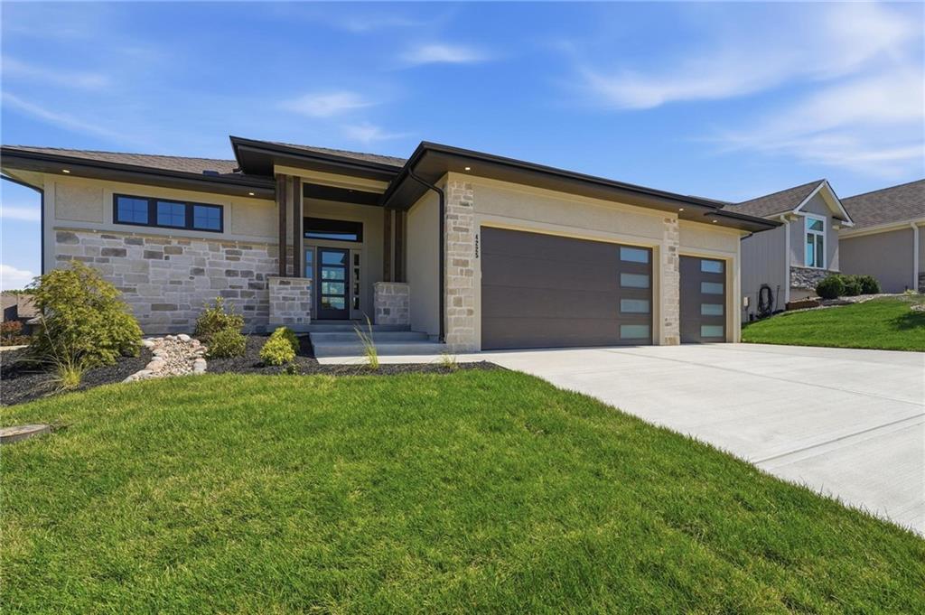 Listing Photo MLS #HMS2641606