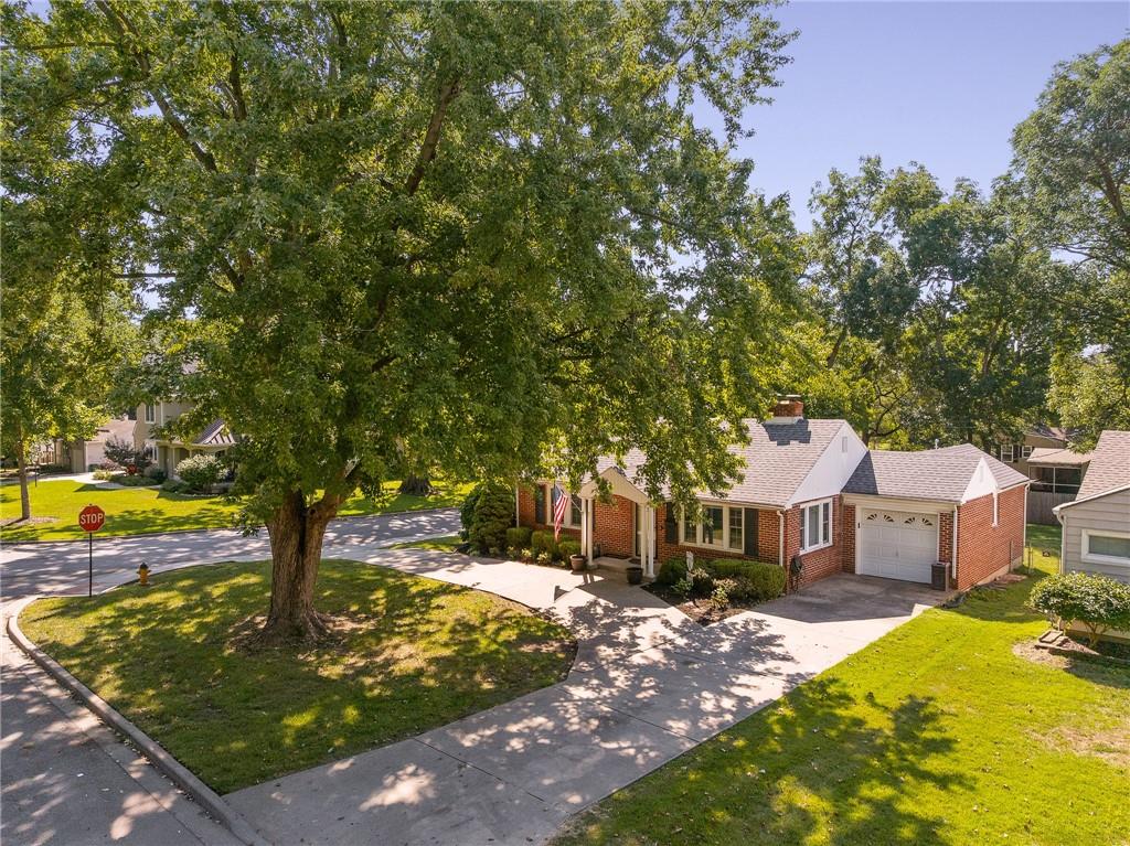 Listing Photo MLS #HMS2641649