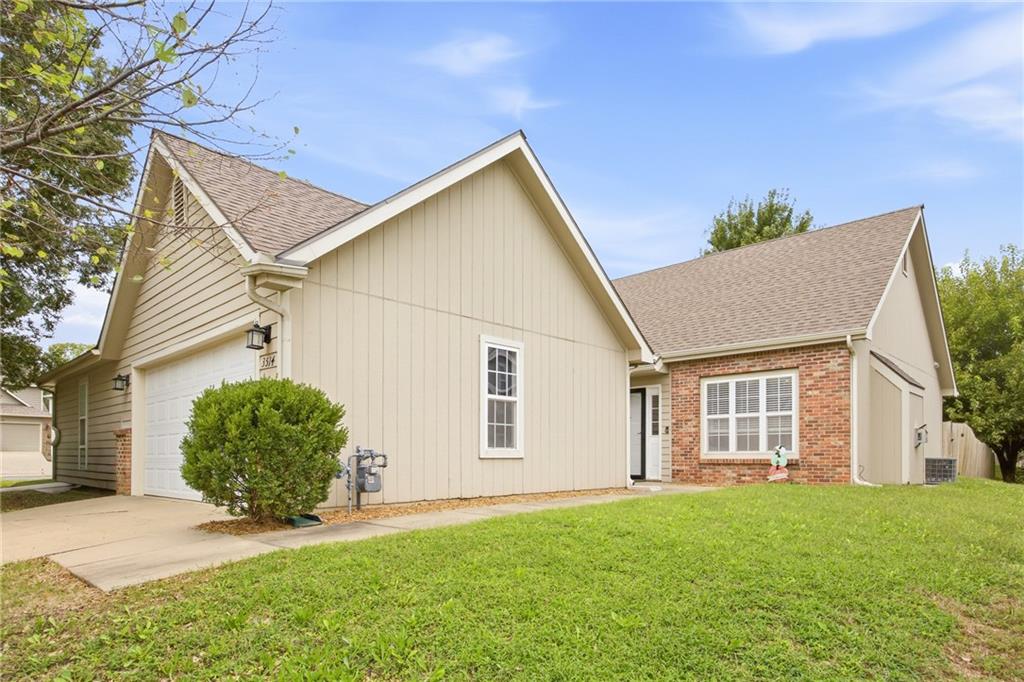 Listing Photo MLS #HMS2641712