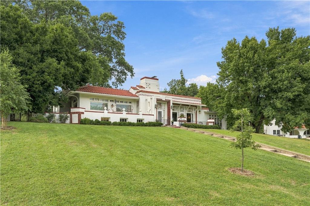 Listing Photo MLS #HMS2641756