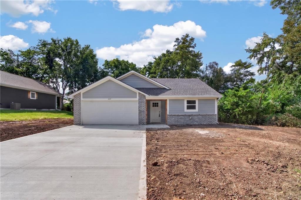Listing Photo MLS #HMS2641780