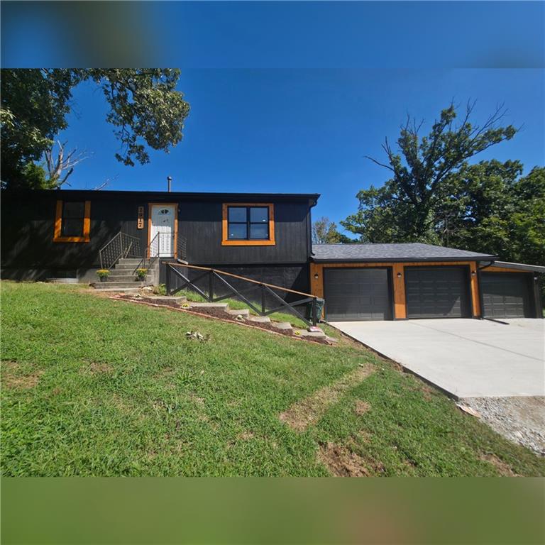 Listing Photo MLS #HMS2641805