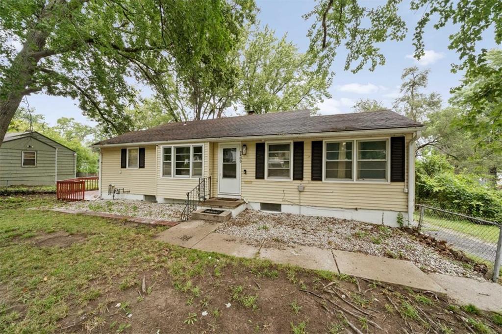 Listing Photo MLS #HMS2641808