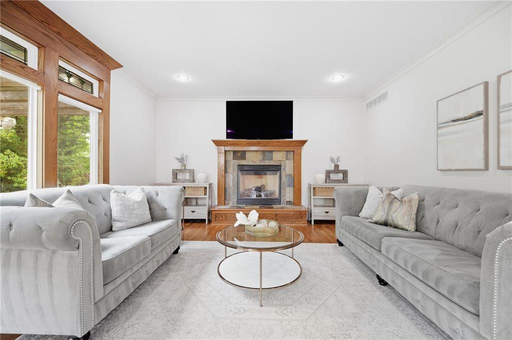Listing Photo MLS #HMS2641811